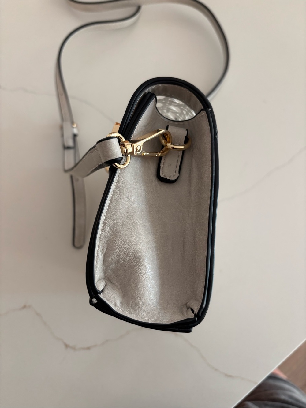 Woven White and Light Gray Crossbody Bag with Gold Hardware - Picture 5 of 7